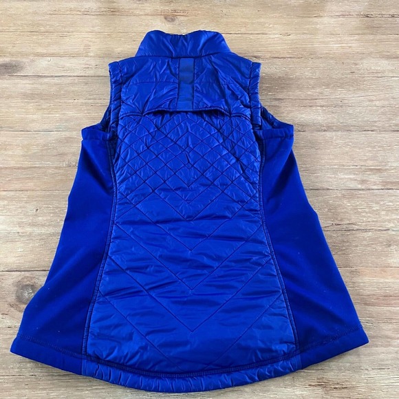 Athleta Rock Springs Vest Full Zip Quilted Pockets Womens M Athletic Fit - Picture 3 of 5